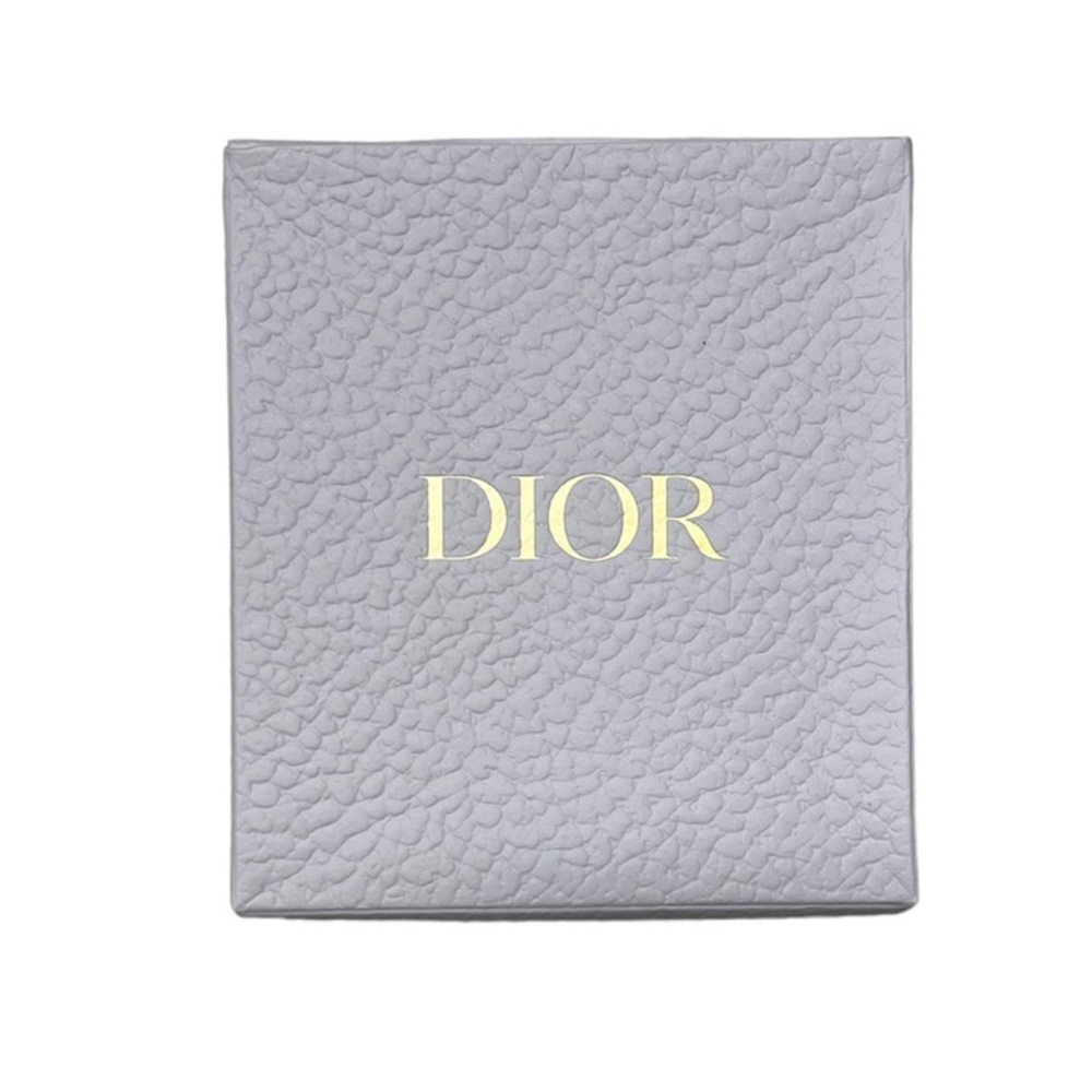 Dior Pins Set of 4 Metal Pins. NEW - Picture 5 of 9
